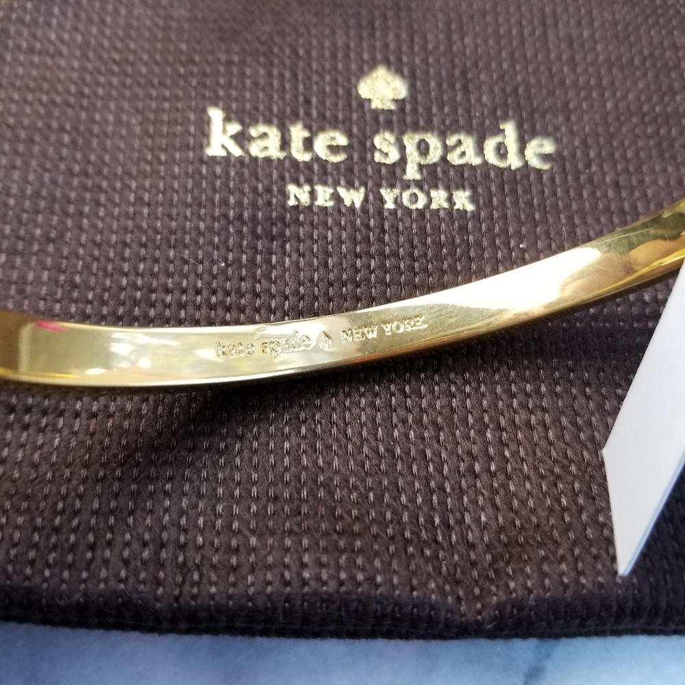 🛑⬇️Kate Spade  gold diamond bangle - Picture 3 of 8